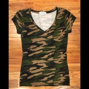 Women’s short sleeve shirt